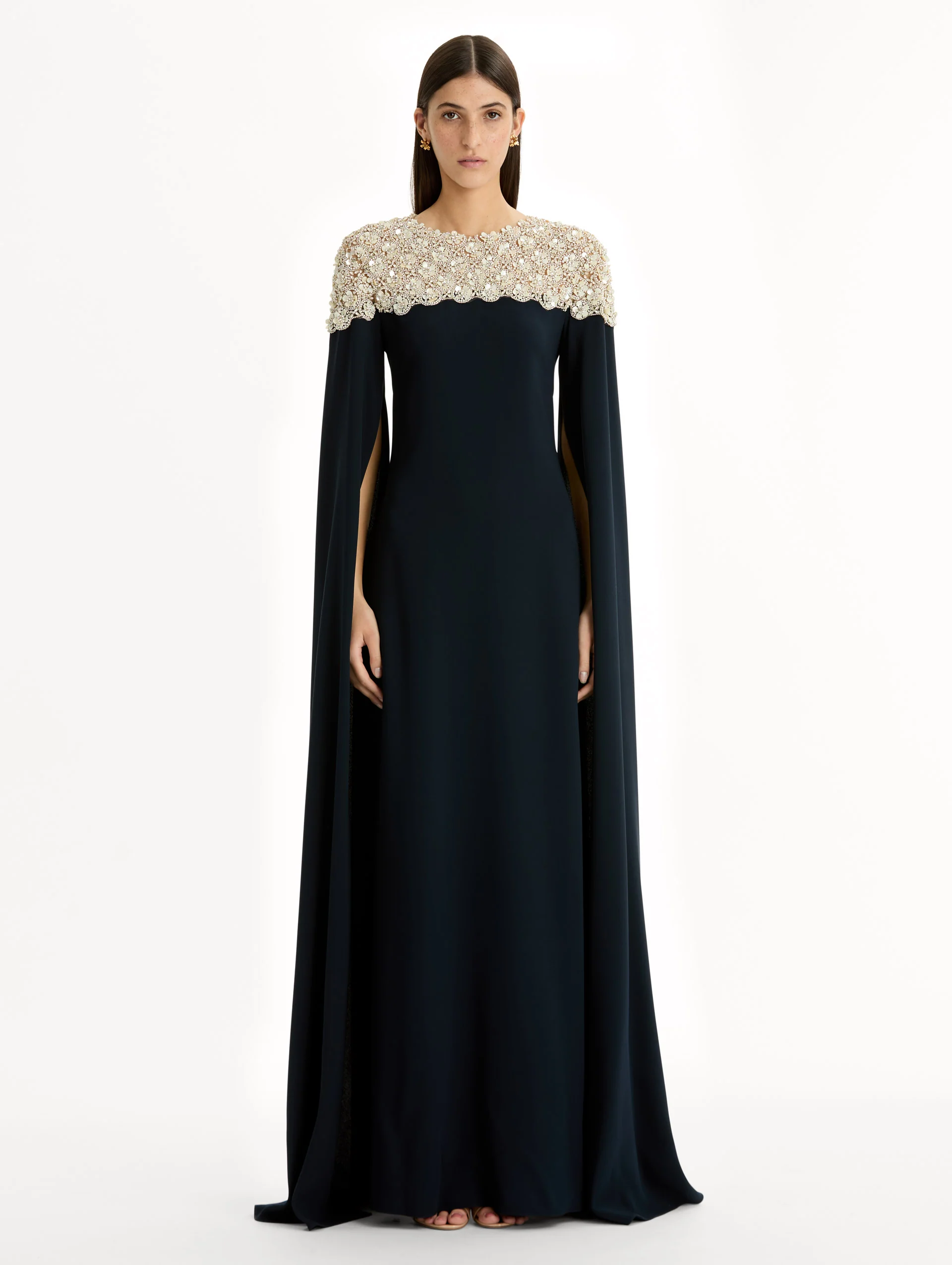 Mother of Pearl Embroidered Caftan - Image 2